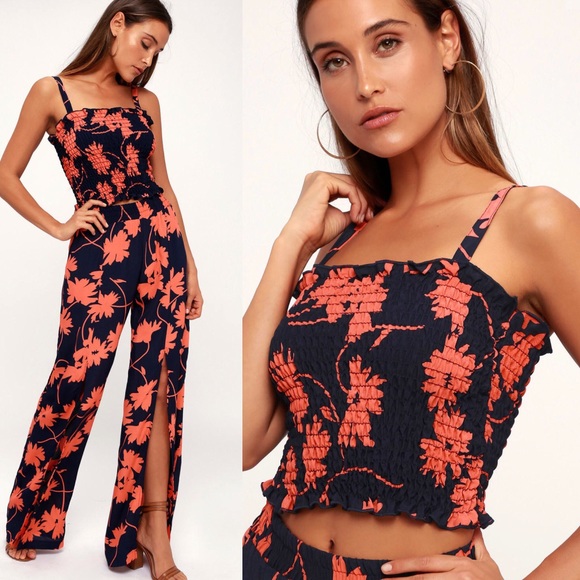 Lucy Love Tops - 🆕 Lucy Love Navy Blue Floral Print Crop Top